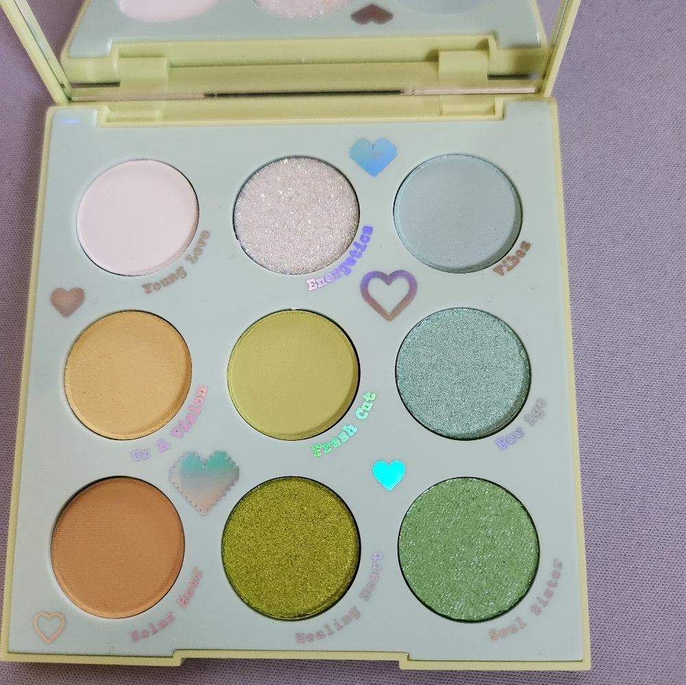 Colourpop Aura and Out Palette - Picture 2 of 3